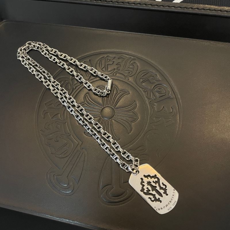 Ch*0me He**ts necklaces